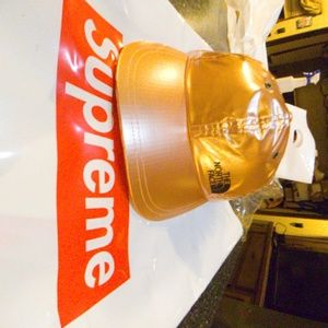 Brand new SUPREMExNORTH FACE hat